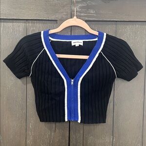 Superdown Black and Blue Ribbed Crop Top